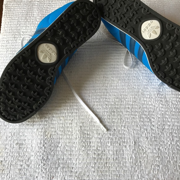 Blue Adidas shoes - Picture 4 of 5